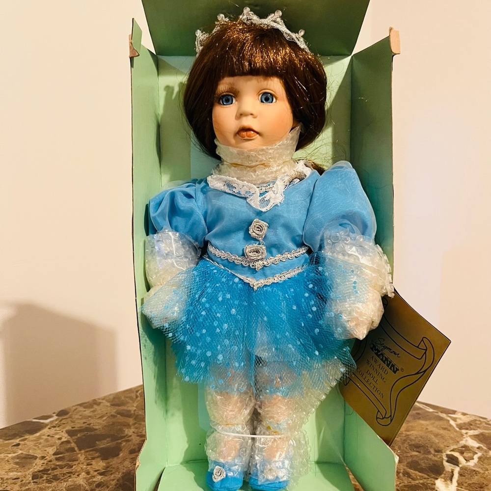 Seymour Mann Connoisseur Collection Porcelain doll- In Original Box